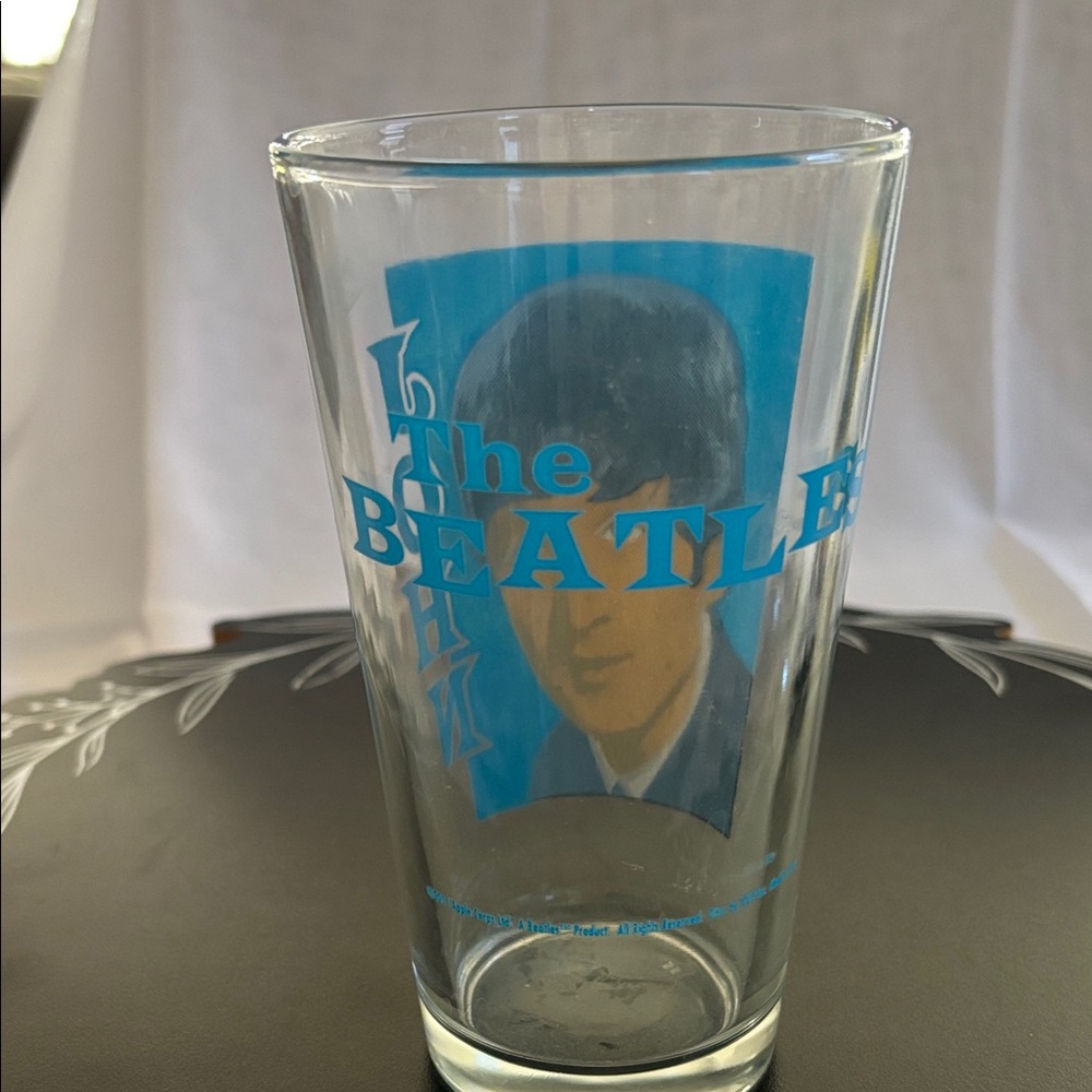 Colorful Beatles Glass Set - Picture 3 of 9